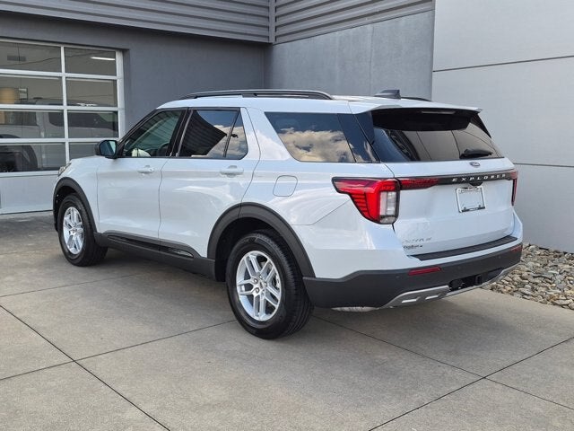 2026 Ford Explorer Active w/100A Pkg
