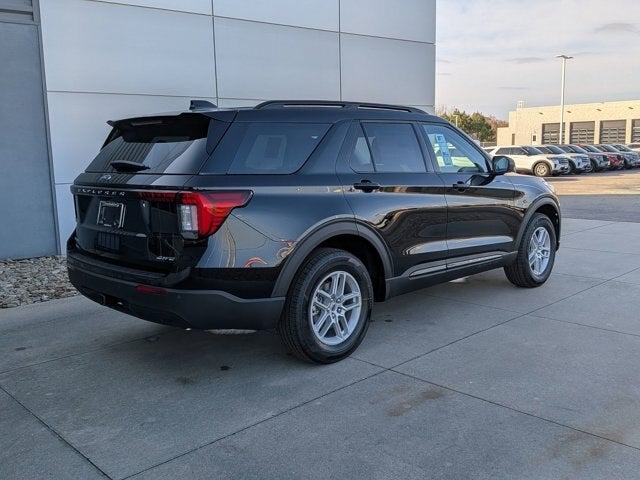 2026 Ford Explorer Active w/100A Pkg