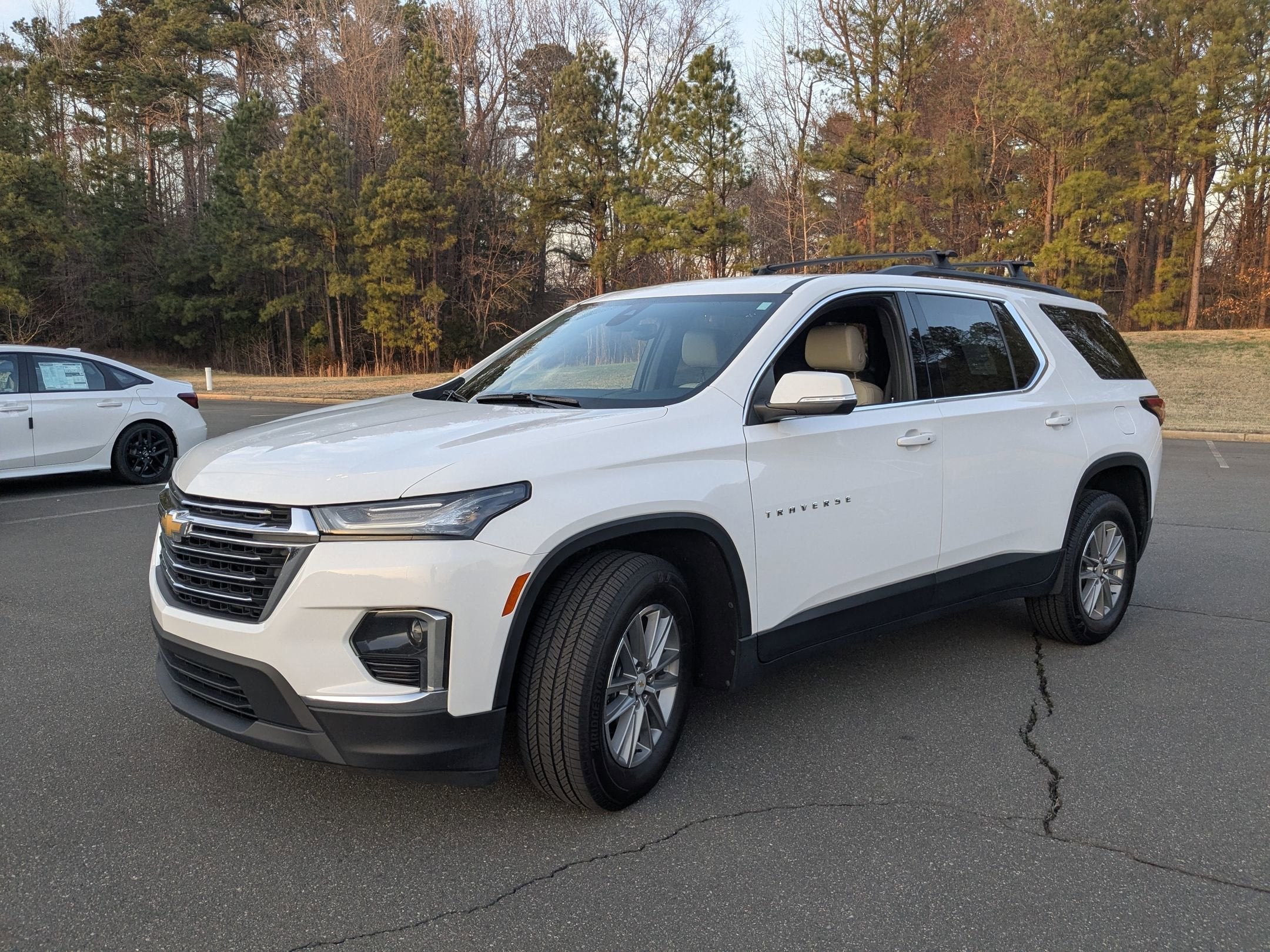 2022 Chevrolet Traverse LT Leather
