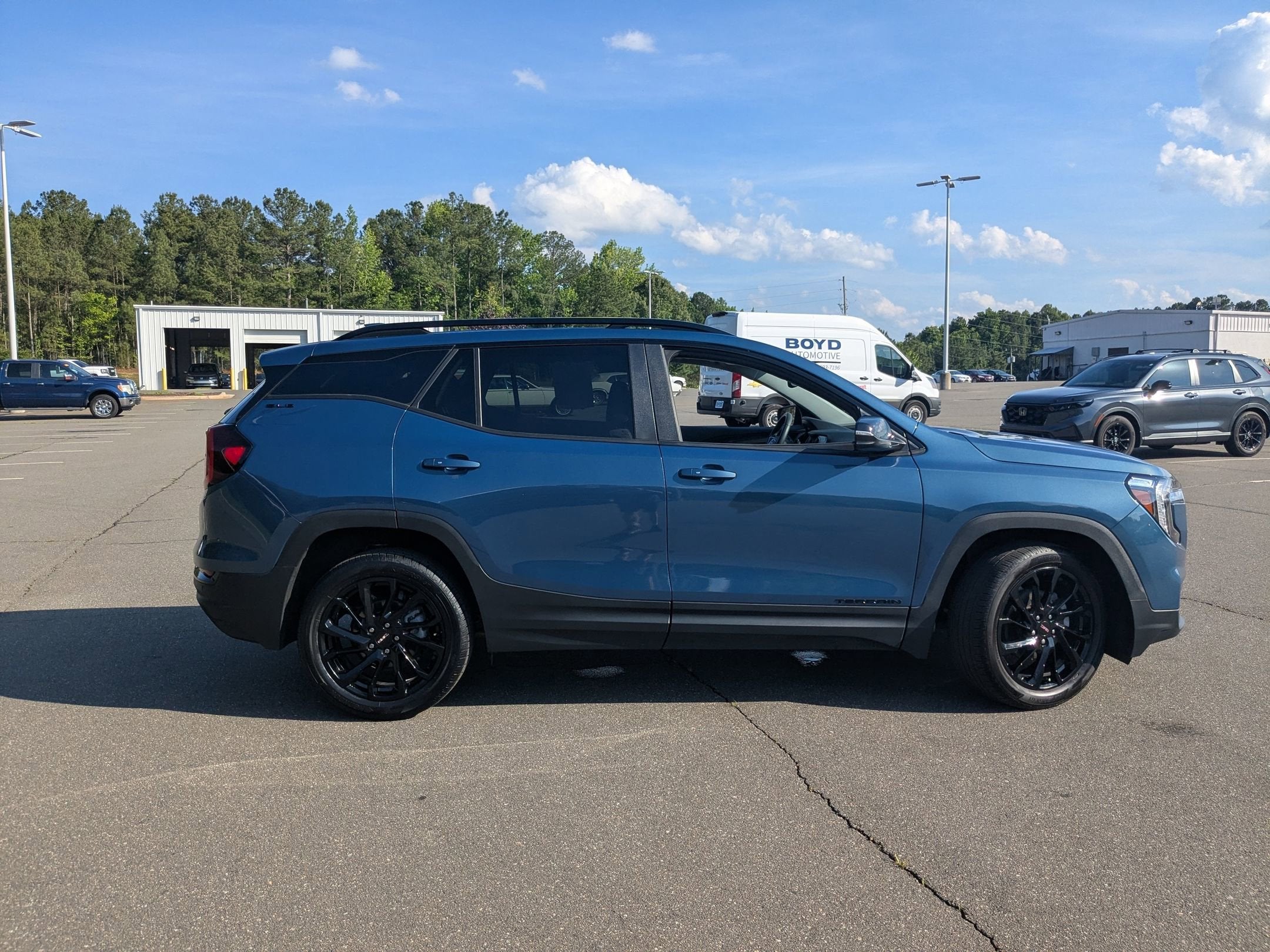 2024 GMC Terrain SLE