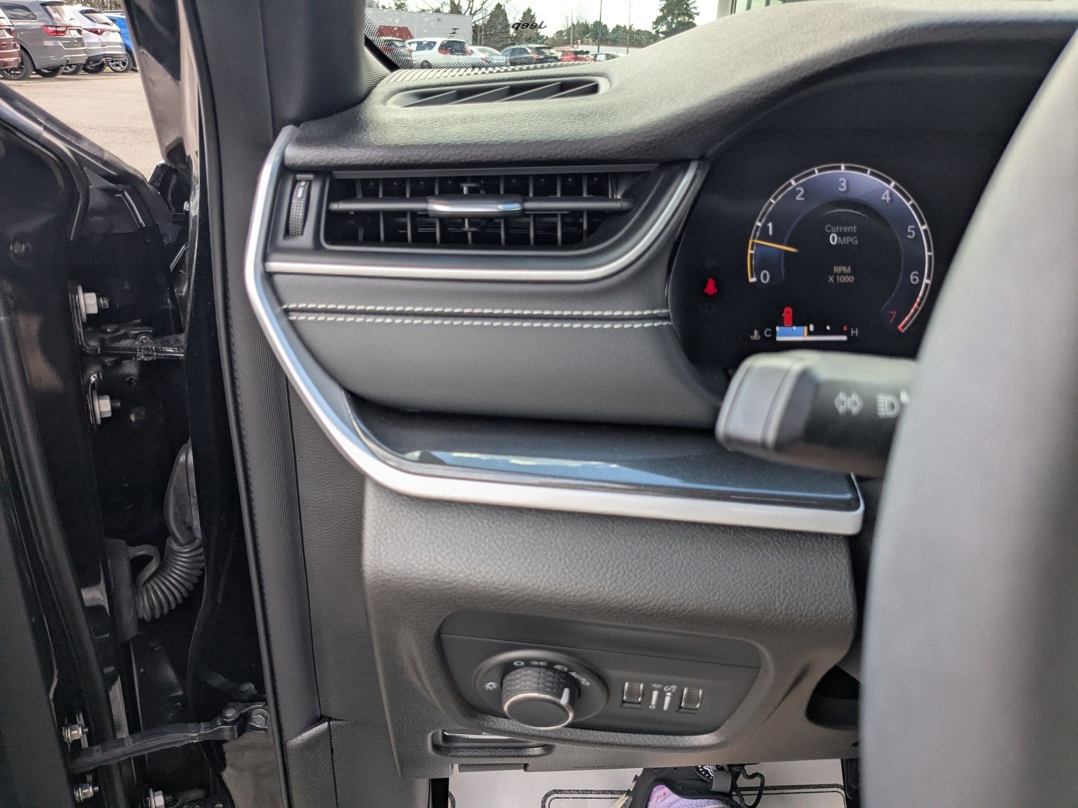 2023 Jeep Grand Cherokee Altitude 4x2