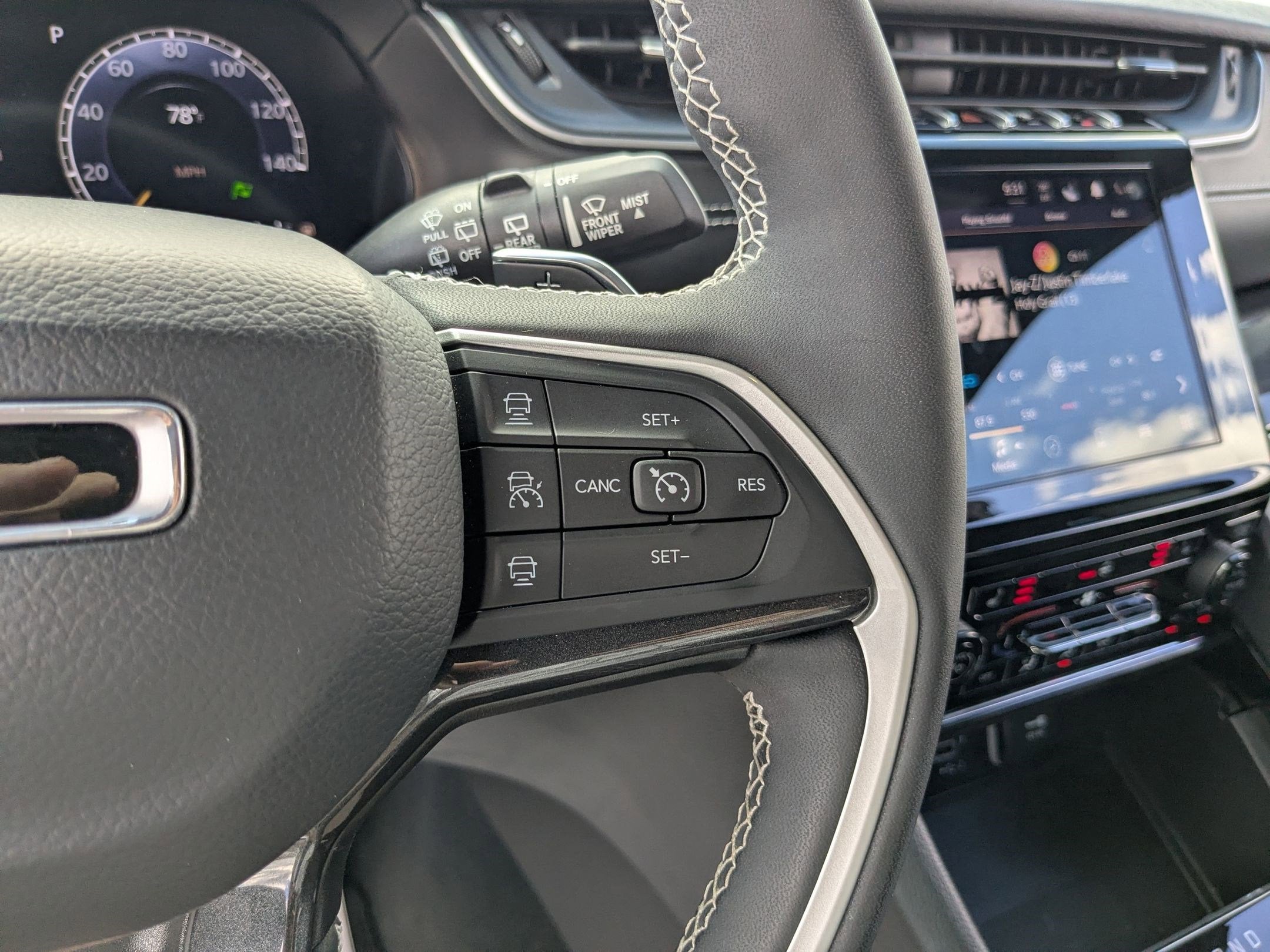 2023 Jeep Grand Cherokee Altitude 4x2