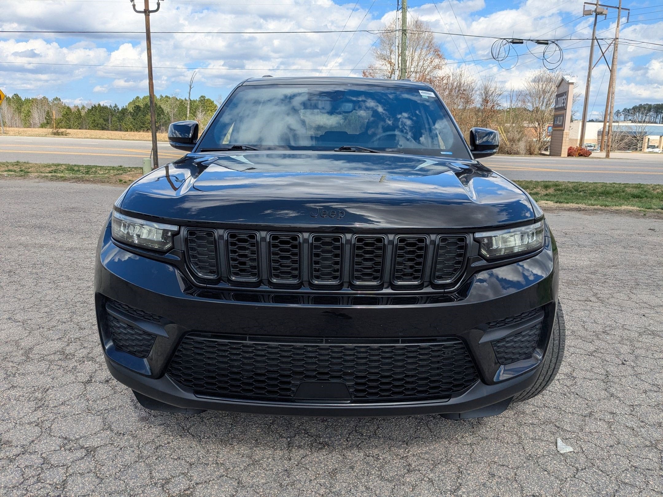 2023 Jeep Grand Cherokee Altitude 4x2