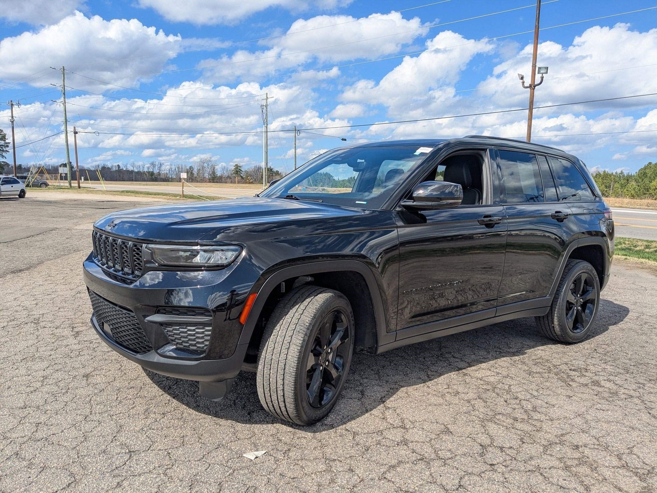 2023 Jeep Grand Cherokee Altitude 4x2