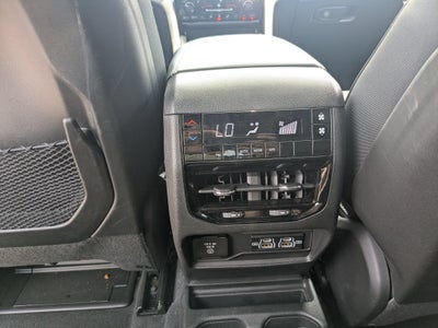 2025 Jeep Grand Cherokee L Altitude X 4x4