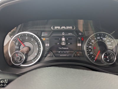 2022 RAM 1500 Laramie Crew Cab 4x4 5'7' Box