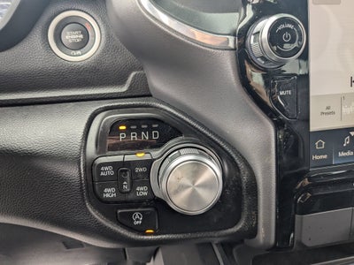 2022 RAM 1500 Laramie Crew Cab 4x4 5'7' Box