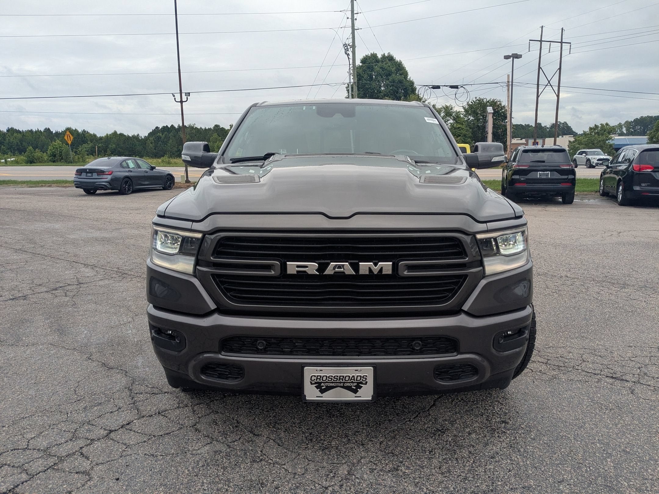 2022 RAM 1500 Laramie Crew Cab 4x4 5'7' Box