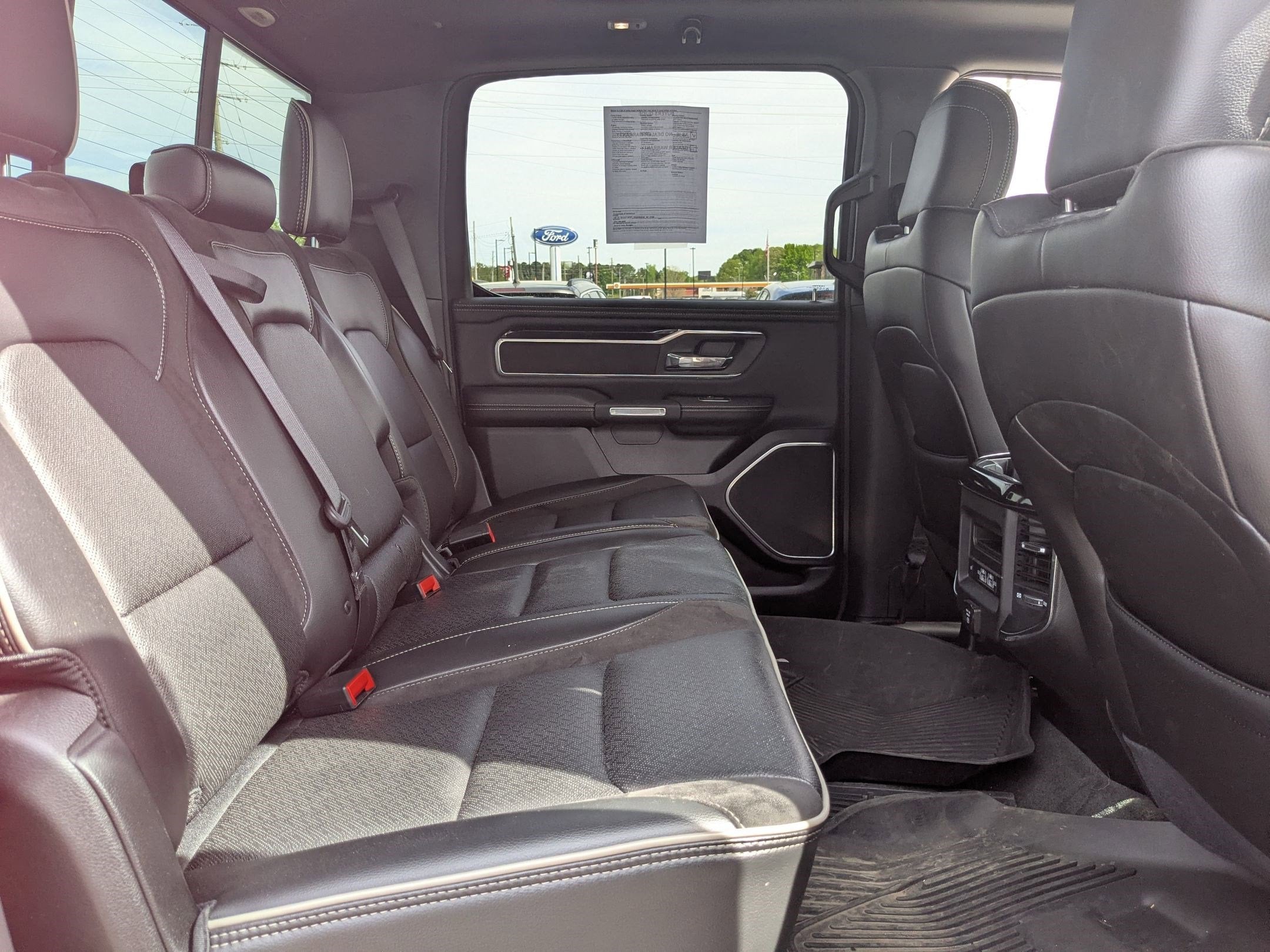 2022 RAM 1500 Laramie Crew Cab 4x4 6'4' Box