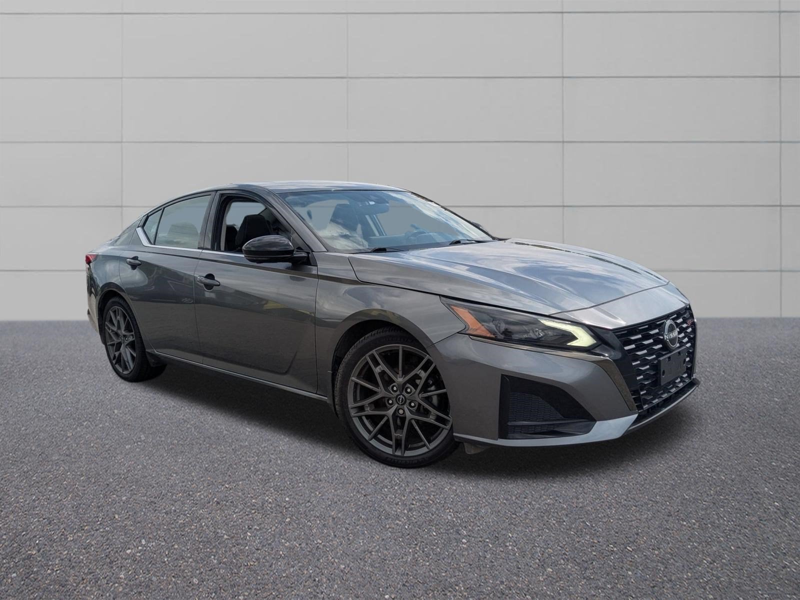 2023 Nissan Altima SR VC-Turbo FWD