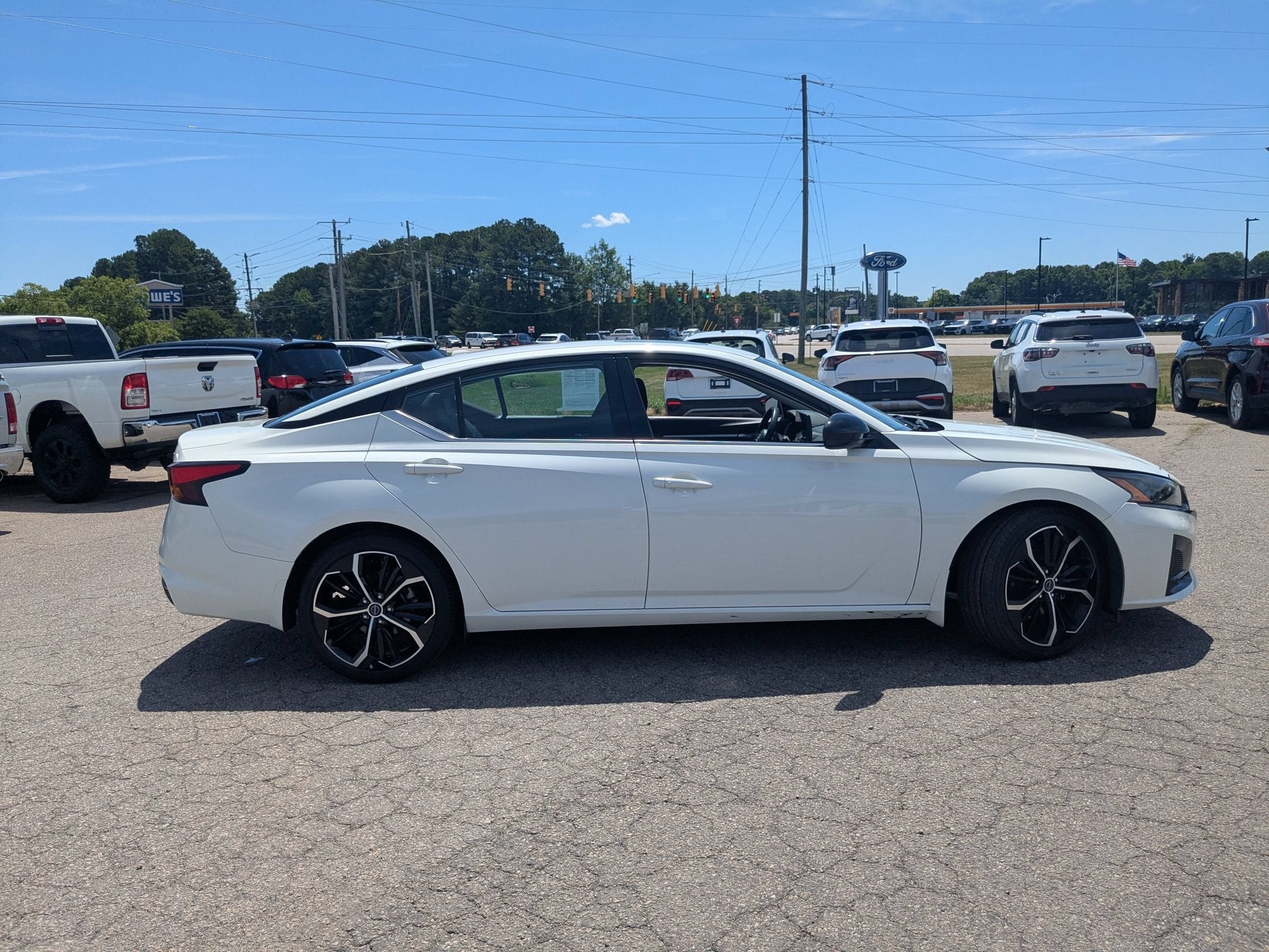2024 Nissan Altima SR FWD
