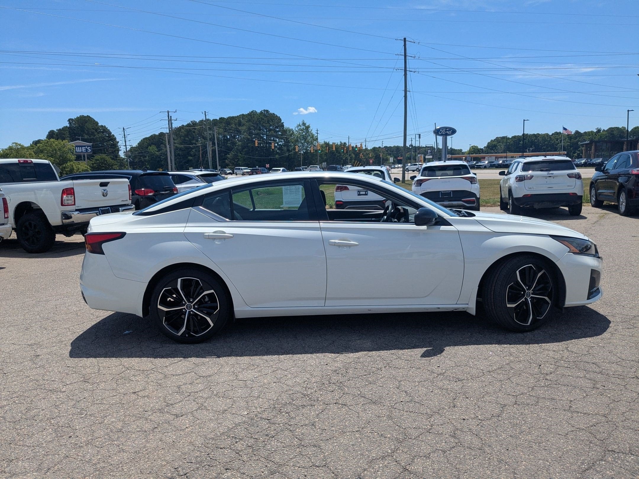2024 Nissan Altima SR FWD