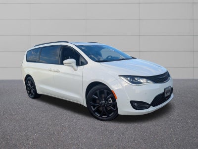 2020 Chrysler Pacifica 35th Anniversary Limited