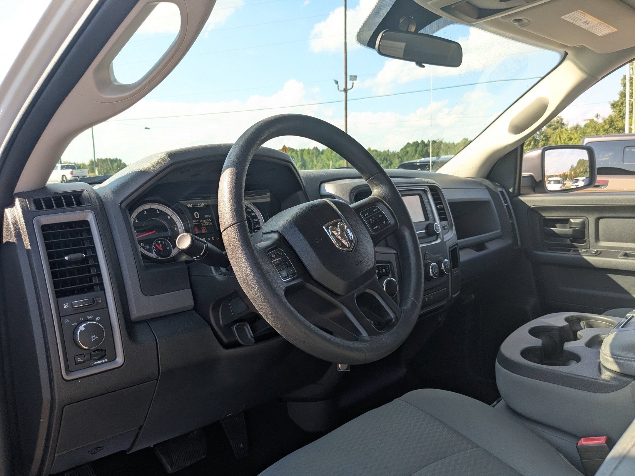 2020 RAM 1500 Classic Tradesman Crew Cab 4x2 5'7' Box