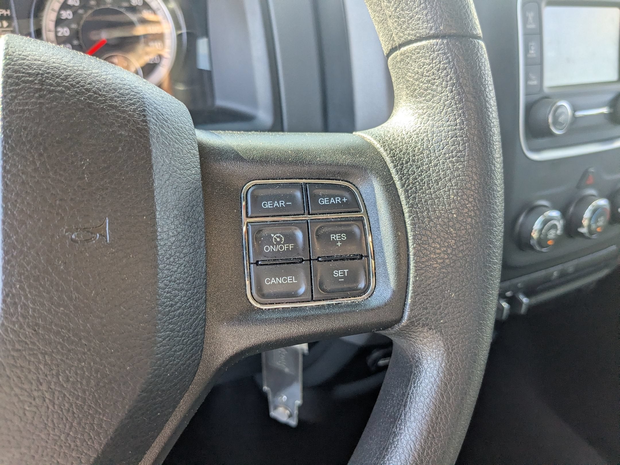 2020 RAM 1500 Classic Tradesman Crew Cab 4x2 5'7' Box