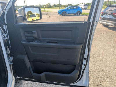 2020 RAM 1500 Classic Tradesman Crew Cab 4x2 5'7' Box