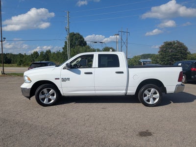 2020 RAM 1500 Classic Tradesman Crew Cab 4x2 5'7' Box