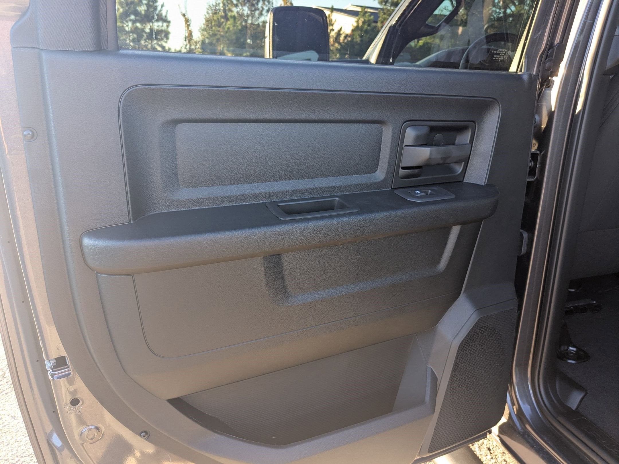 2026 RAM 2500 Tradesman Crew Cab 4x4 6'4' Box