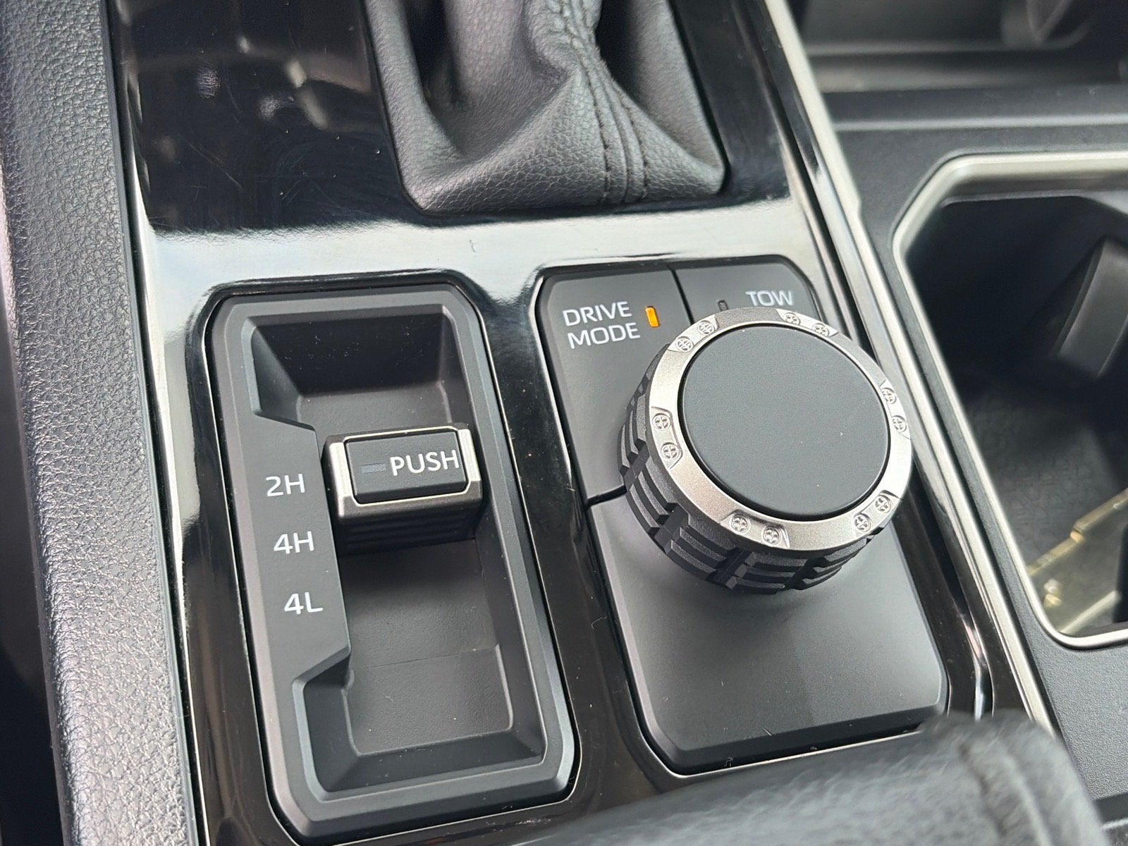 2023 Toyota Tundra 4WD SR5