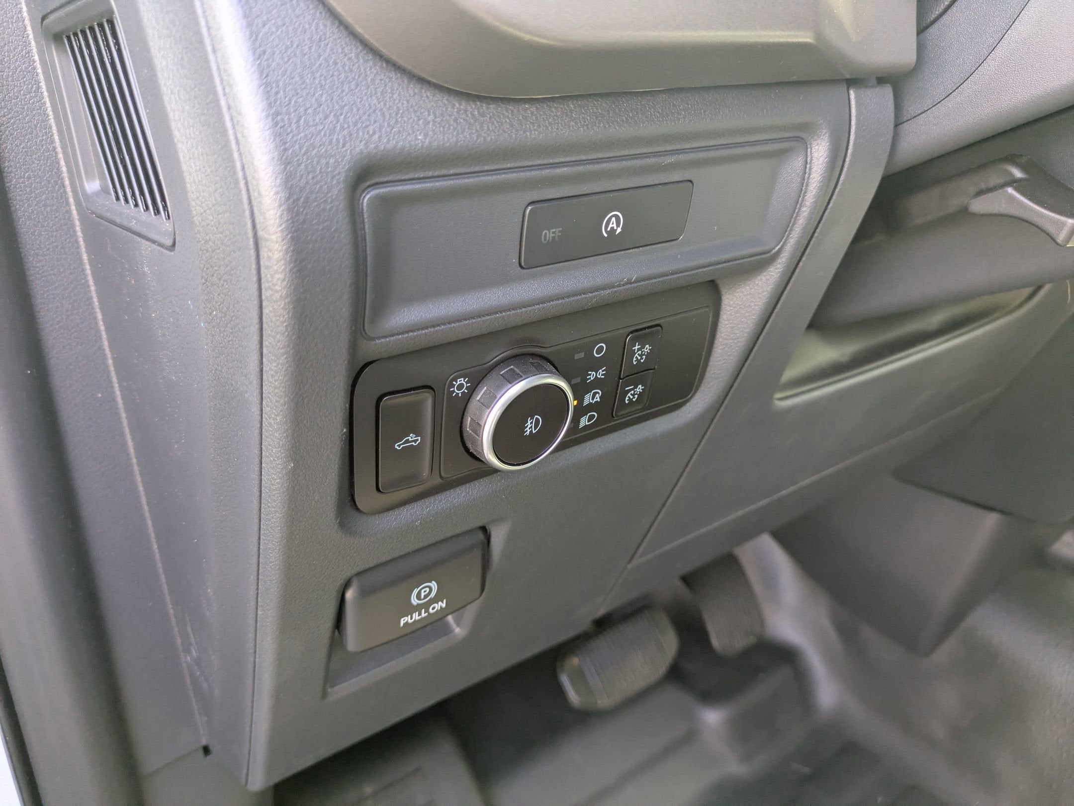 2025 Ford F-150 XL - Crossroads Courtesy Demo