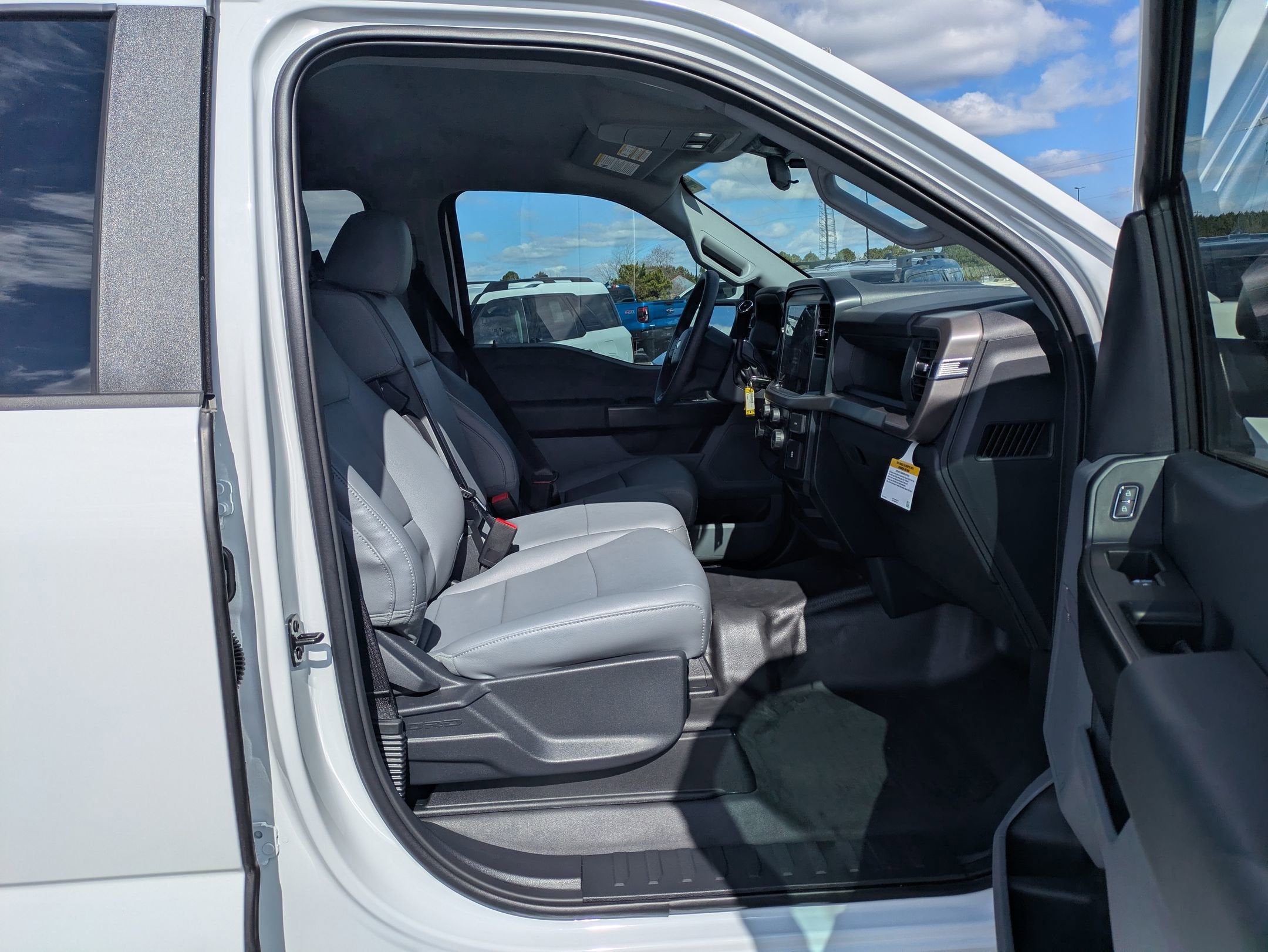 2025 Ford F-150 XL - Crossroads Courtesy Demo