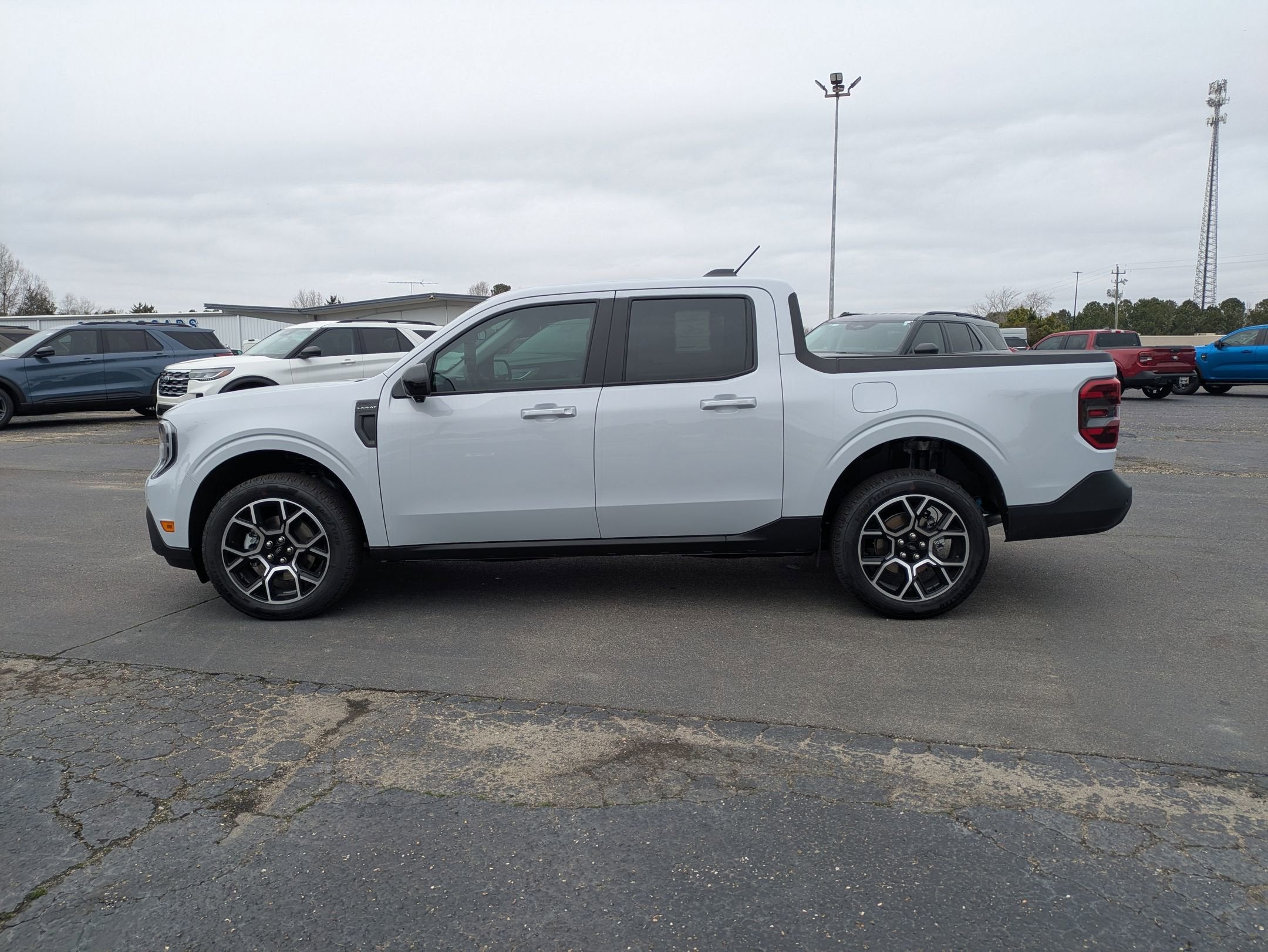 2026 Ford Maverick LARIAT
