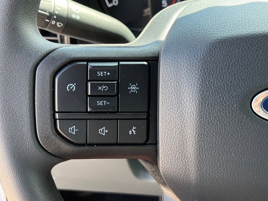 2025 Ford Super Duty F-550 DRW XL DRW