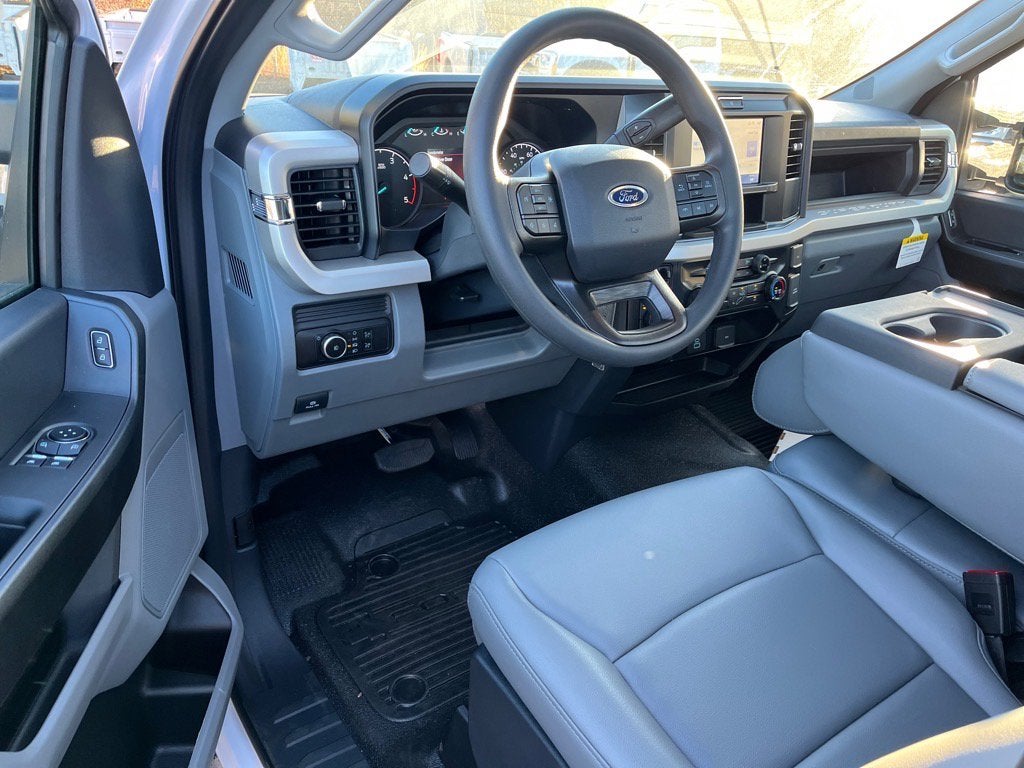 2026 Ford Super Duty F-550 DRW XL DRW