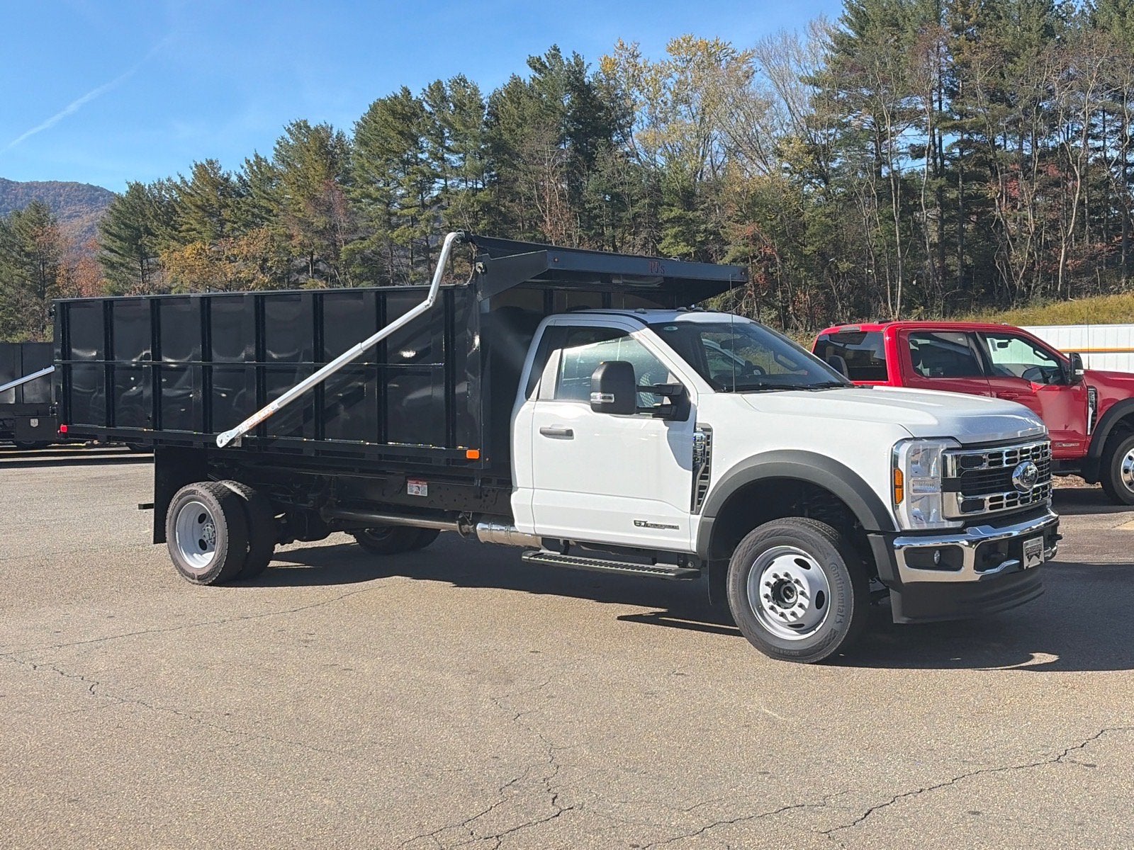 2026 Ford Super Duty F-550 DRW XL DRW