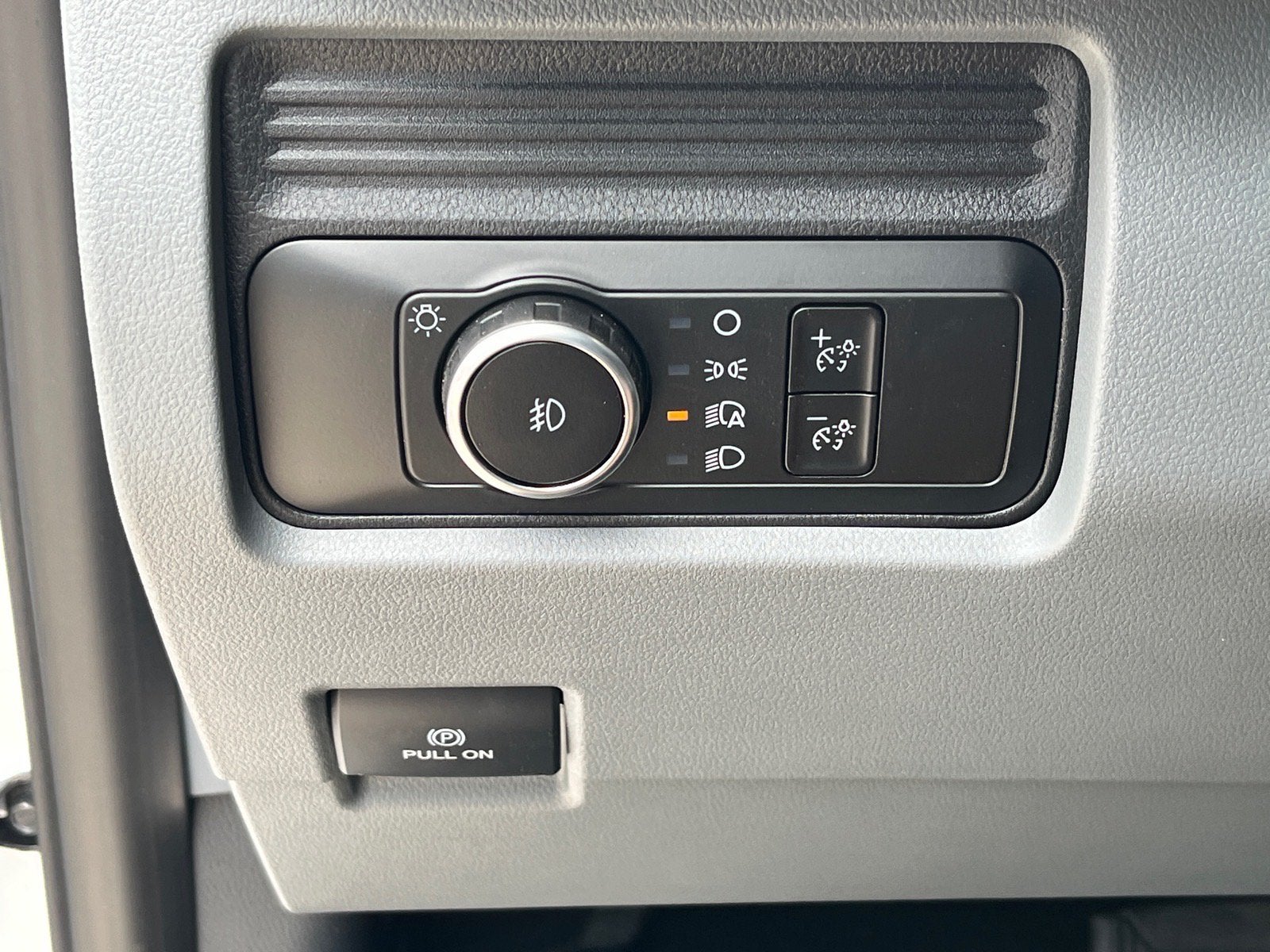 2026 Ford Super Duty F-550 DRW XL DRW