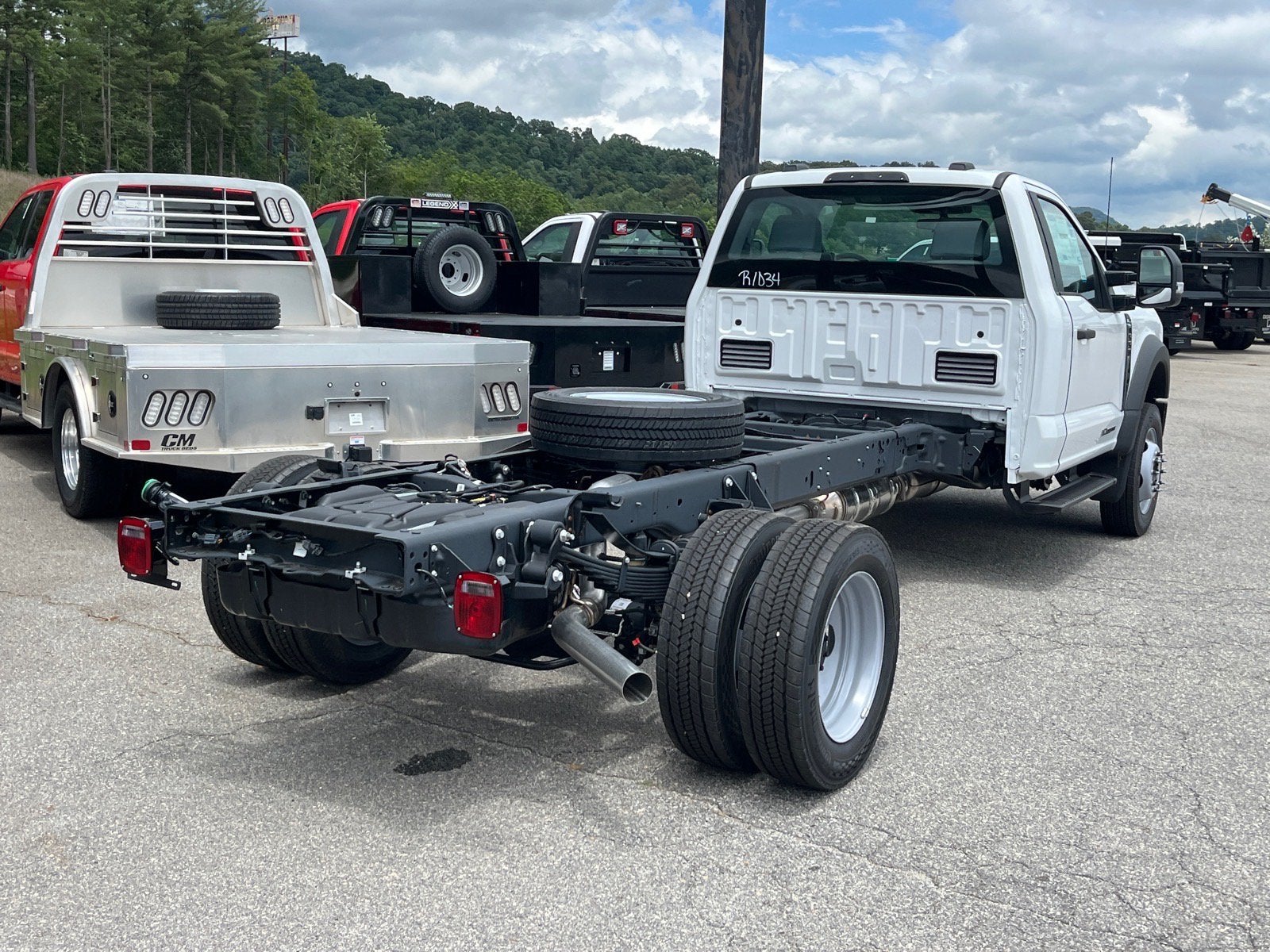 2026 Ford Super Duty F-550 DRW XL DRW