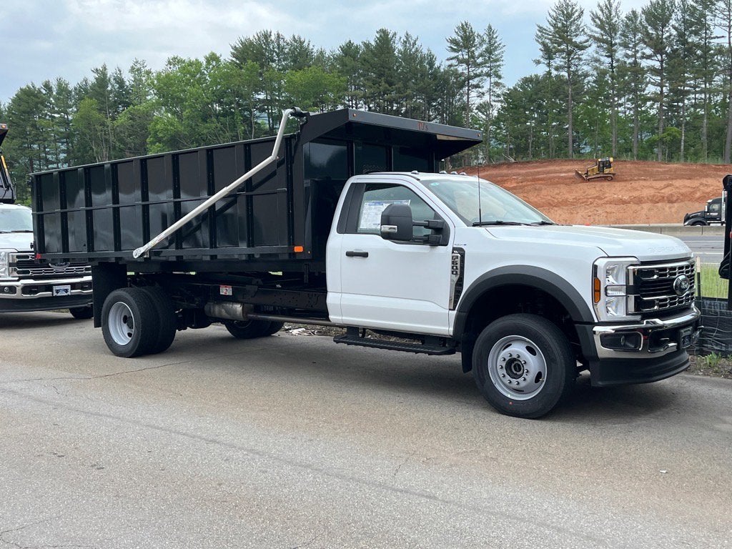 2025 Ford Super Duty F-600 DRW XL