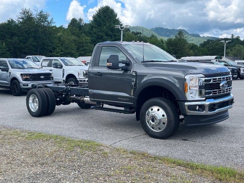 2025 Ford Super Duty F-600 DRW XLT