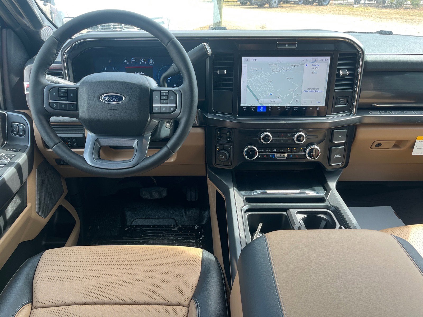 2026 Ford Super Duty F-550 DRW Lariat DRW