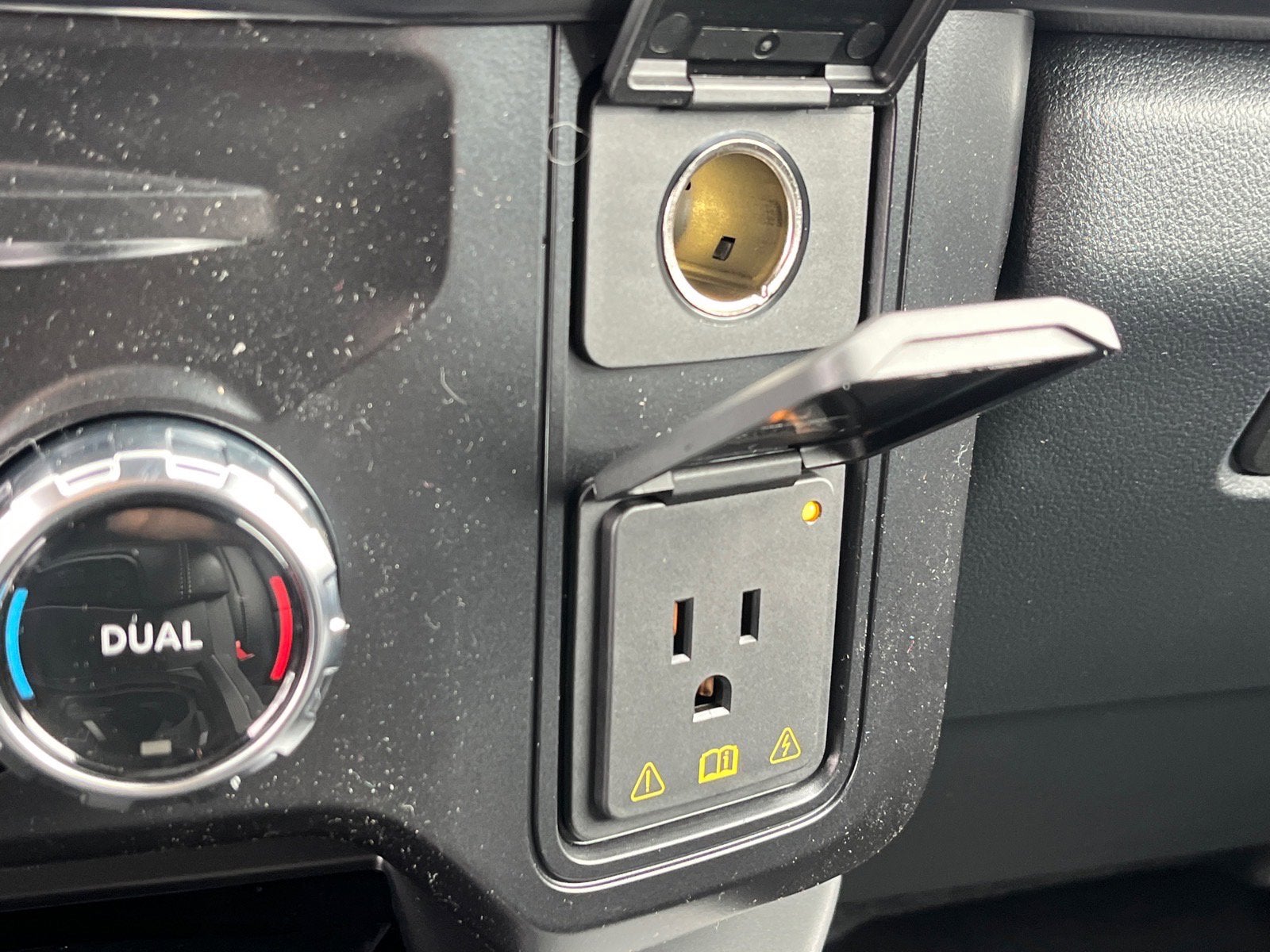 2026 Ford Super Duty F-550 DRW Lariat DRW