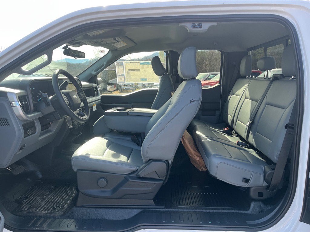 2026 Ford Super Duty F-550 DRW XL DRW