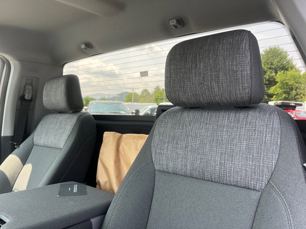 2025 Ford Super Duty F-550 DRW XLT DRW