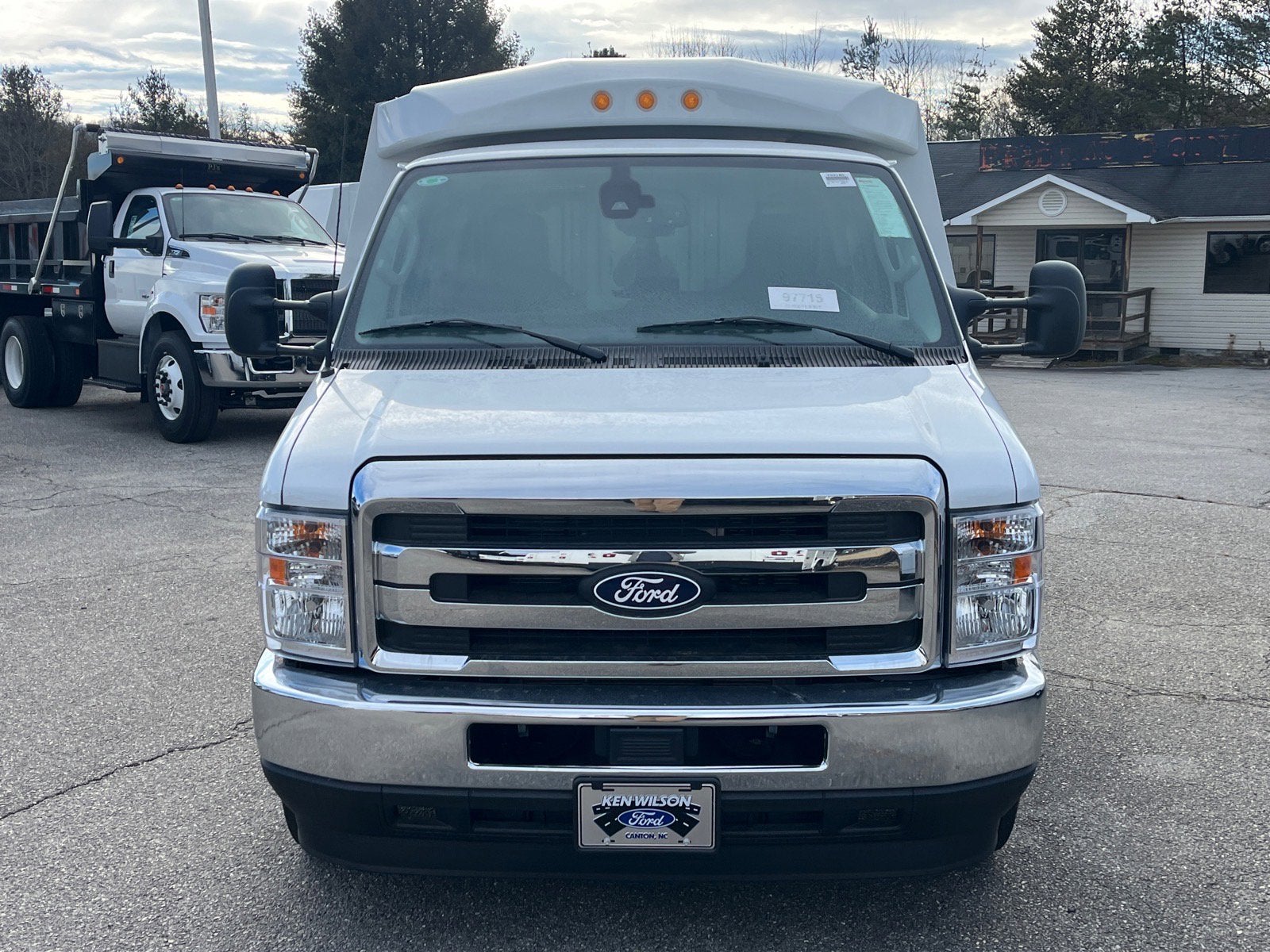 2026 Ford E-Series Cutaway Base Cutaway