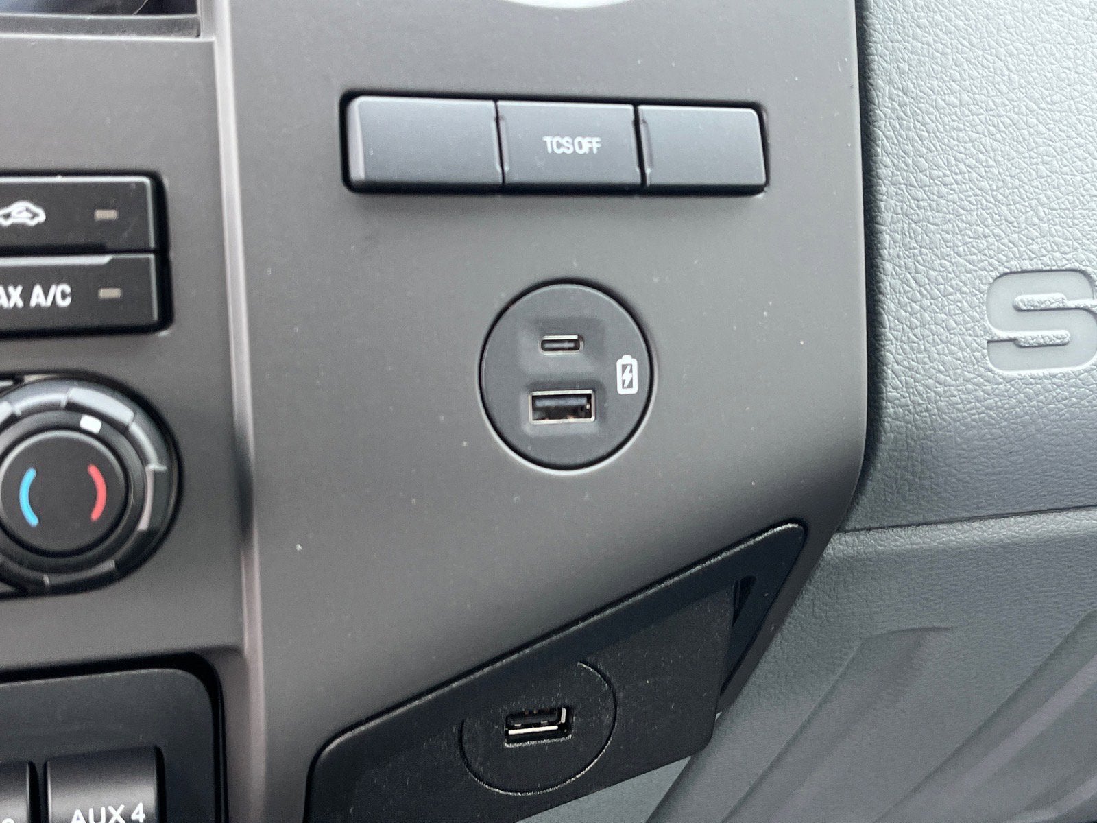 2026 Ford F-750SD Base