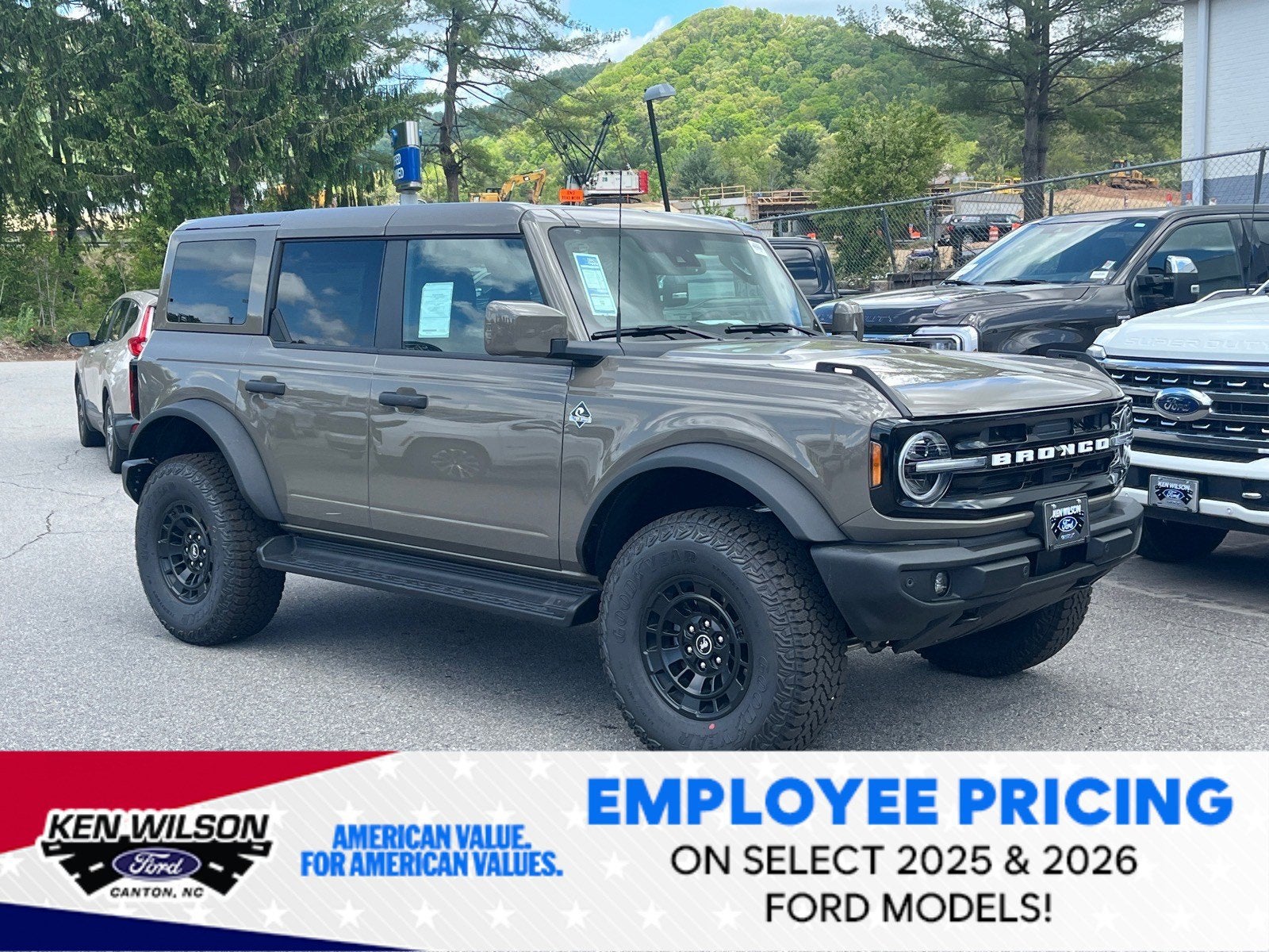 2026 Ford Bronco Outer Banks