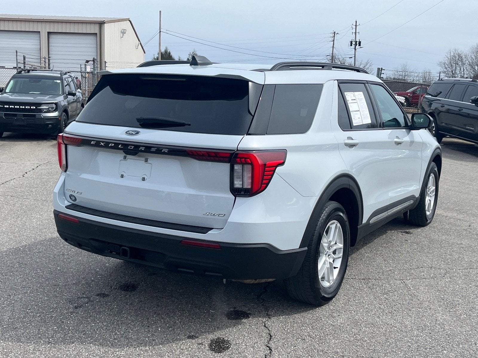 2025 Ford Explorer Active