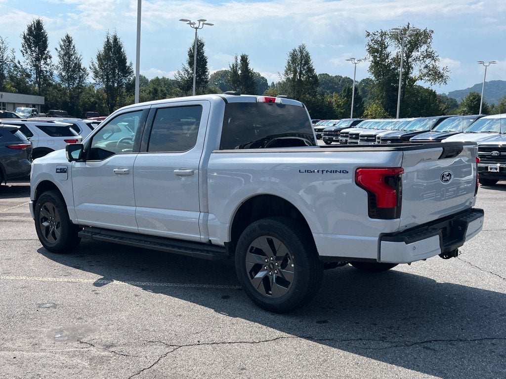 2025 Ford F-150 Lightning Flash