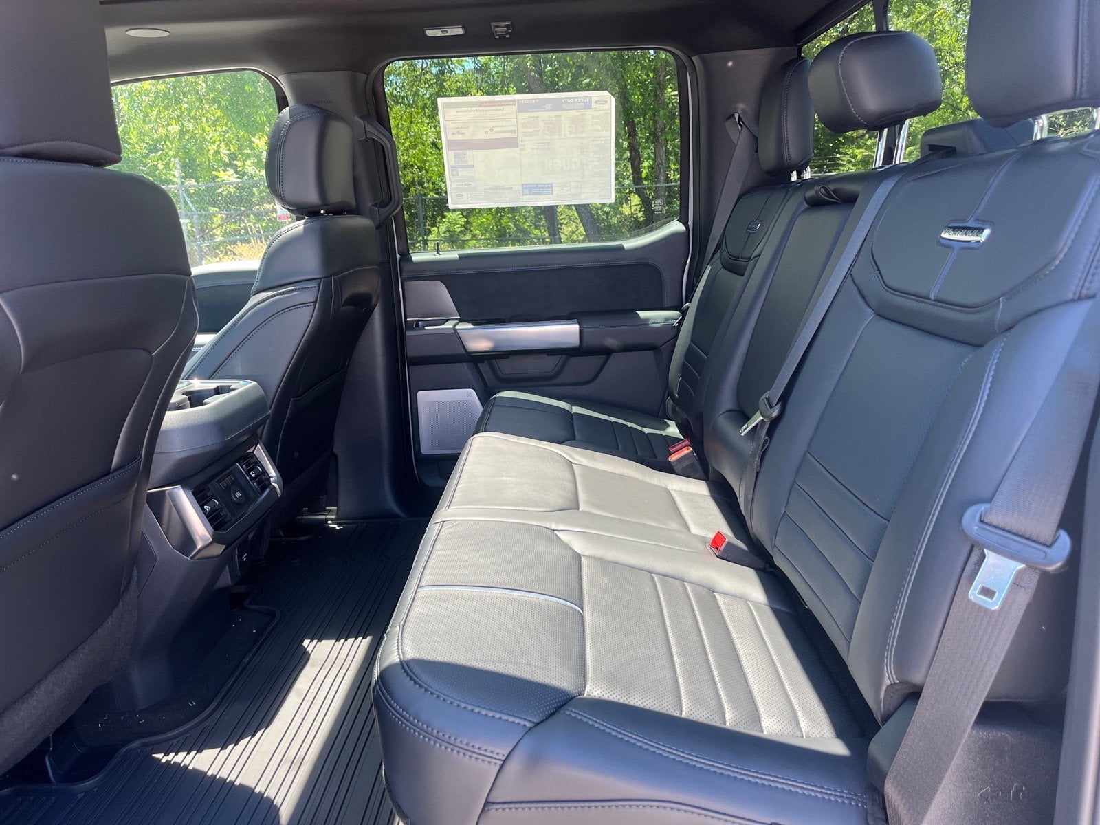 2026 Ford Super Duty F-350 SRW Platinum