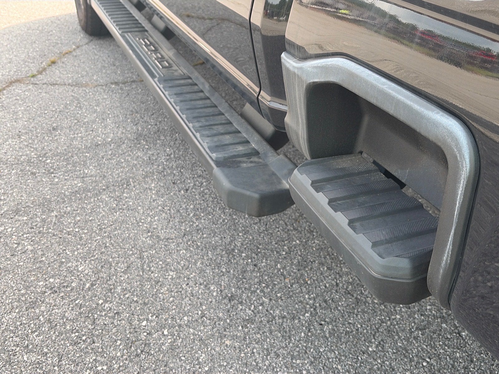 2025 Ford Super Duty F-350 SRW LARIAT