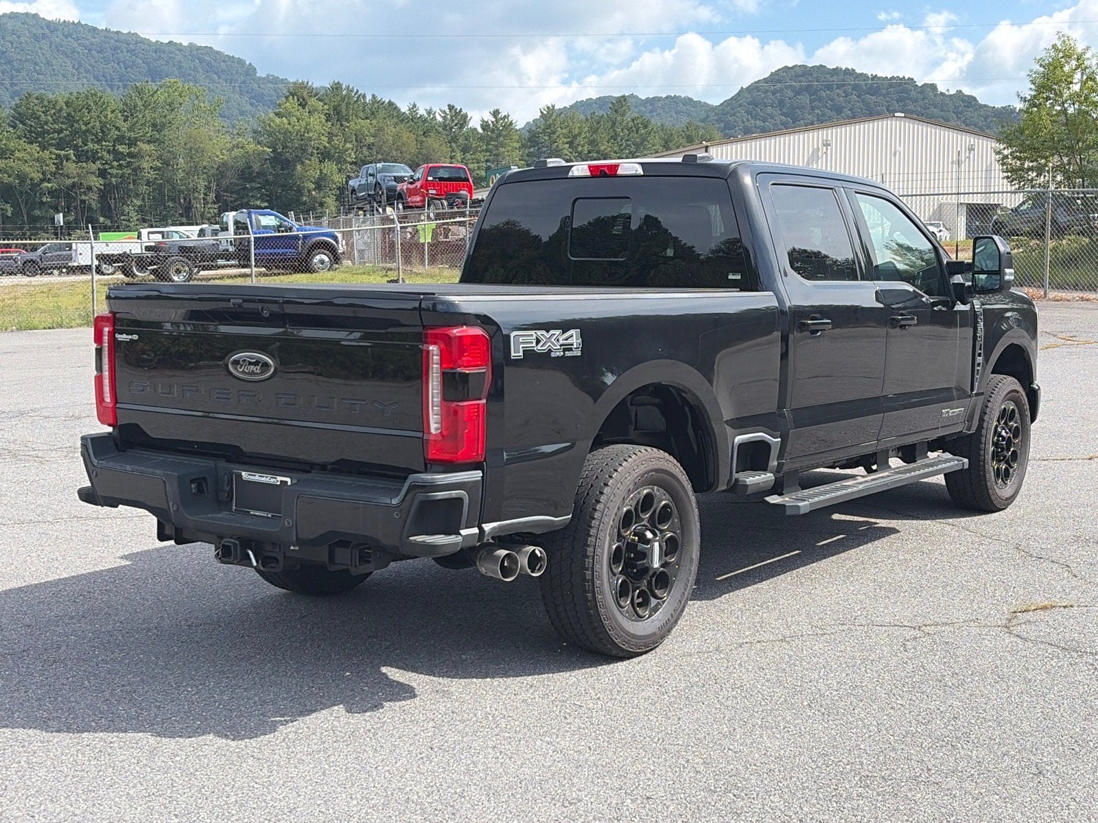 2025 Ford Super Duty F-350 SRW LARIAT