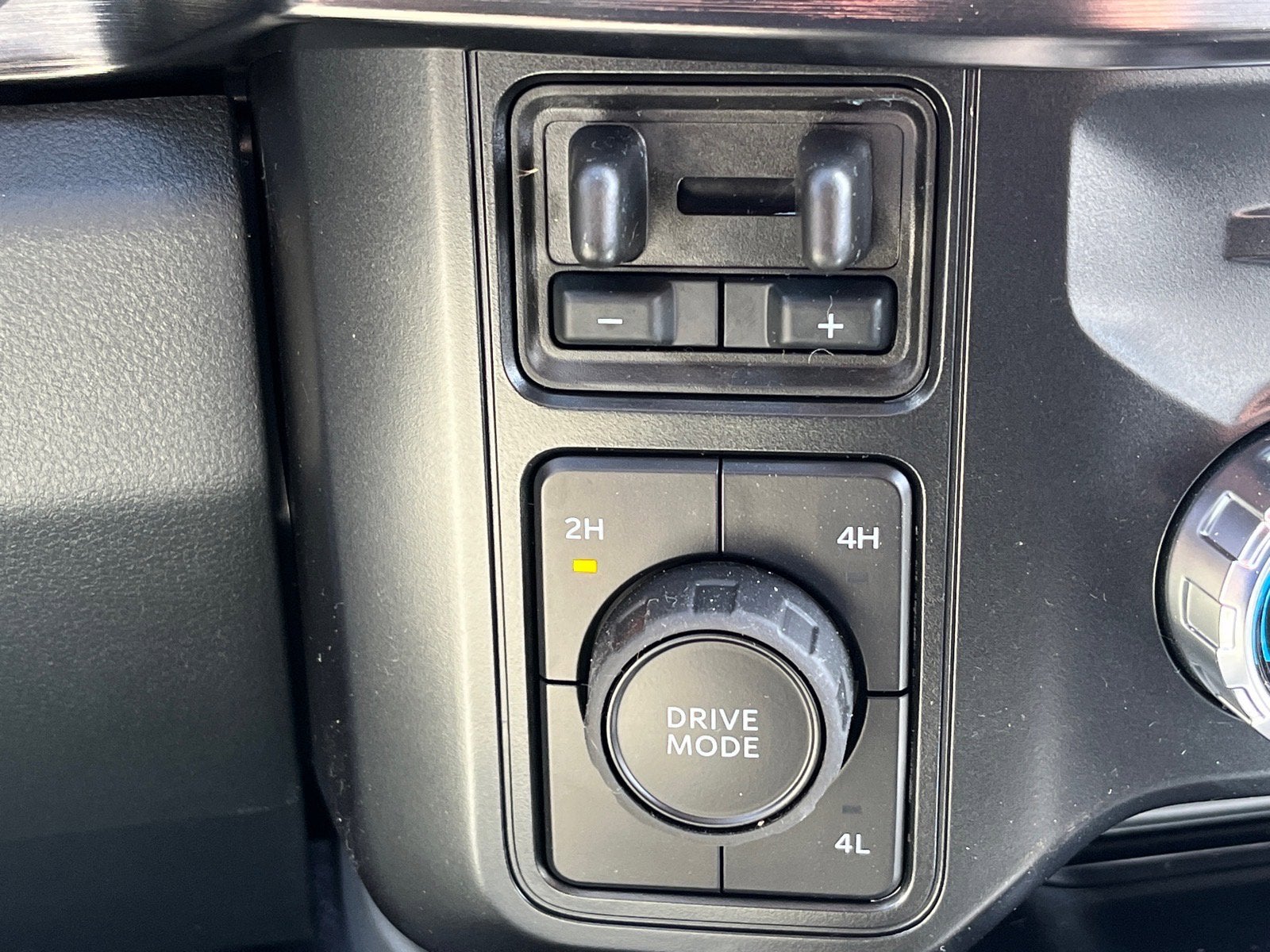 2026 Ford Super Duty F-450 DRW Lariat DRW