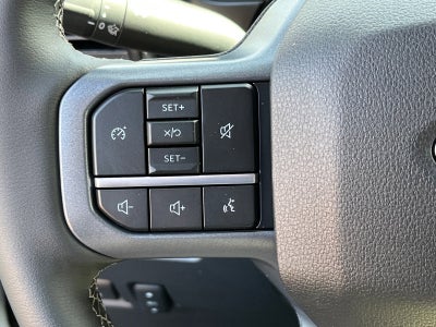 2026 Ford Super Duty F-450 DRW Lariat DRW