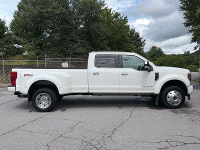 2022 Ford Super Duty F-450 DRW Platinum