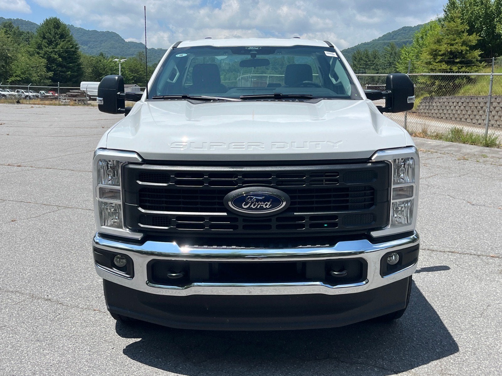 2026 Ford Super Duty F-350 SRW XL