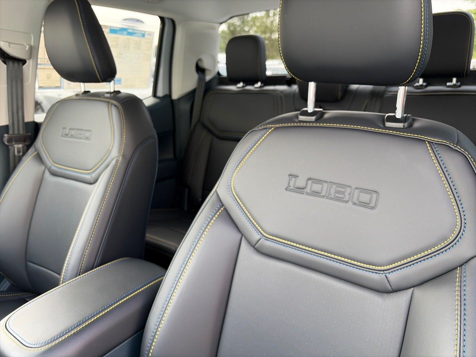 2026 Ford Maverick Lobo Standard